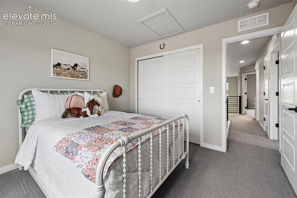Image 41 of 47: Bedroom