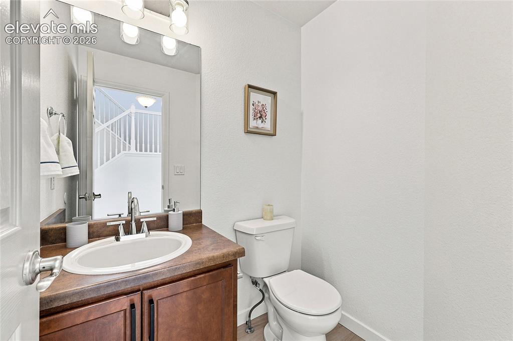 Image 8 of 30: Bathroom