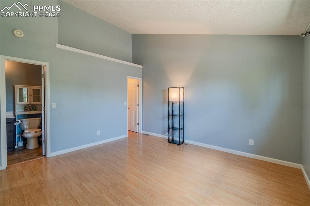 Image 26 of 37: Bedroom