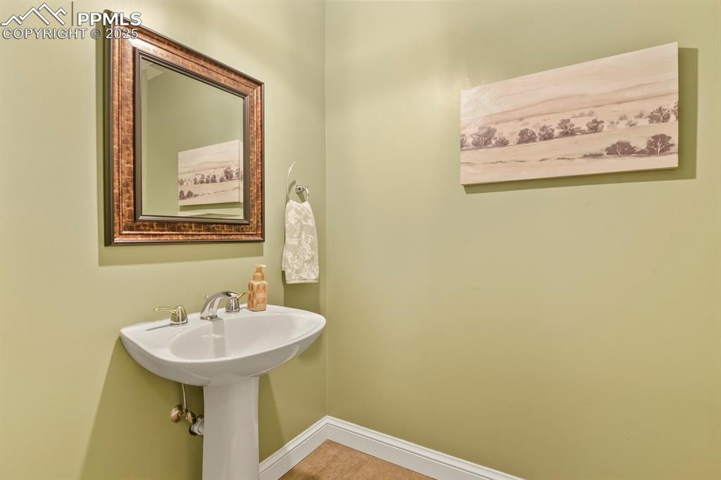 Image 15 of 50: Bathroom with baseboards
