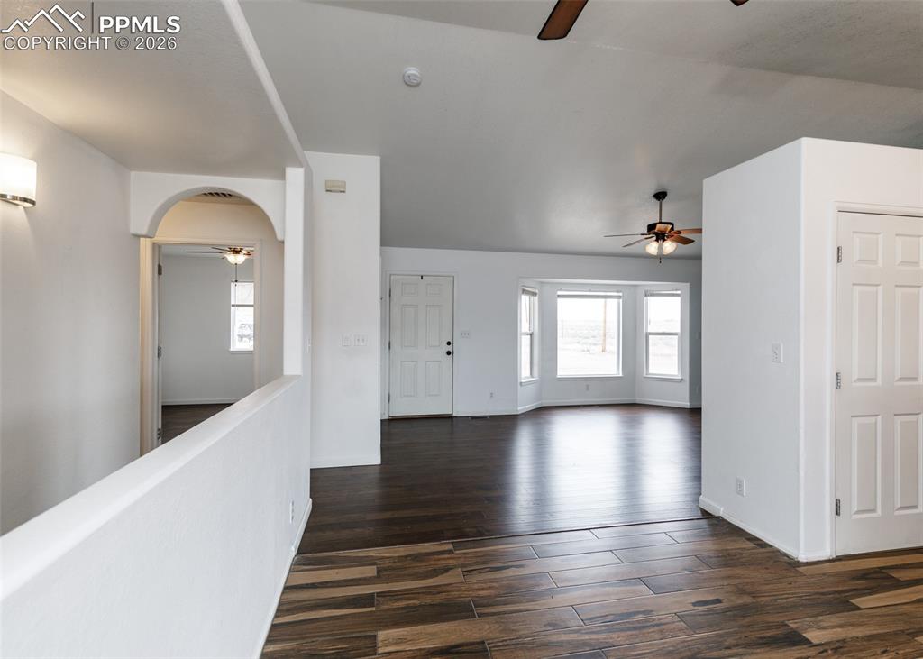 Image 12 of 50: Entry