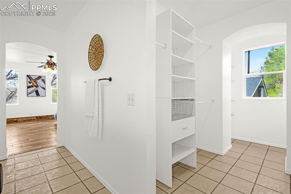 Image 16 of 49: Closet