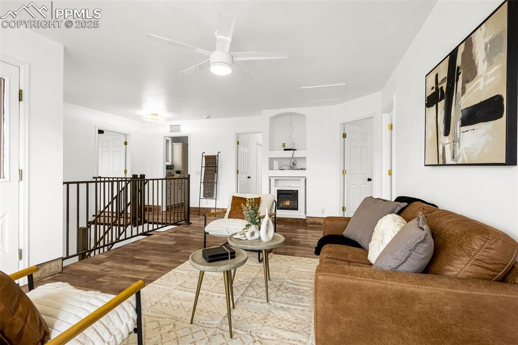 Image 6 of 49: Living Room