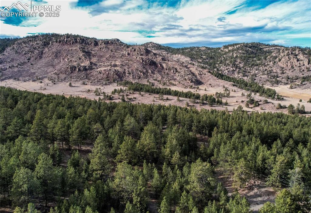 Image 5 of 22: Mountain view