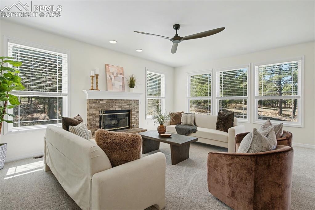 Image 13 of 48: Family Room