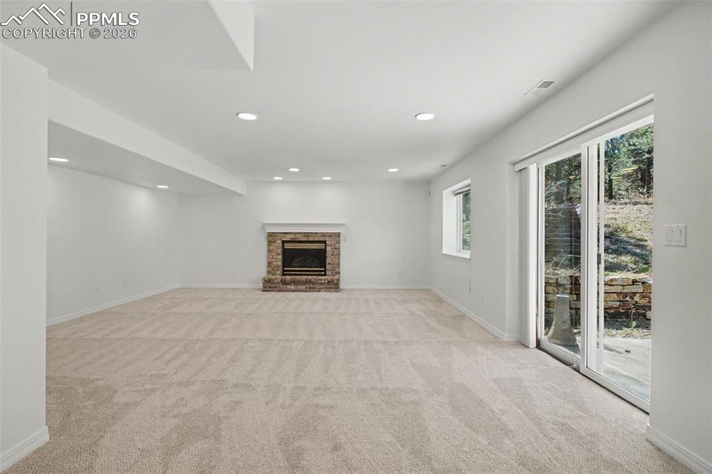 Image 31 of 48: Recreation Room