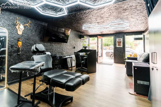 Image 32 of 38: Exercise Room