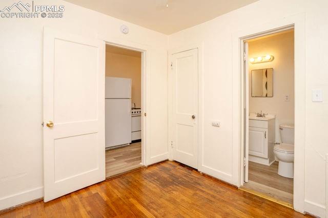 Image 9 of 38: Bedroom