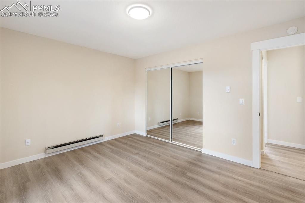 Image 21 of 35: Bedroom