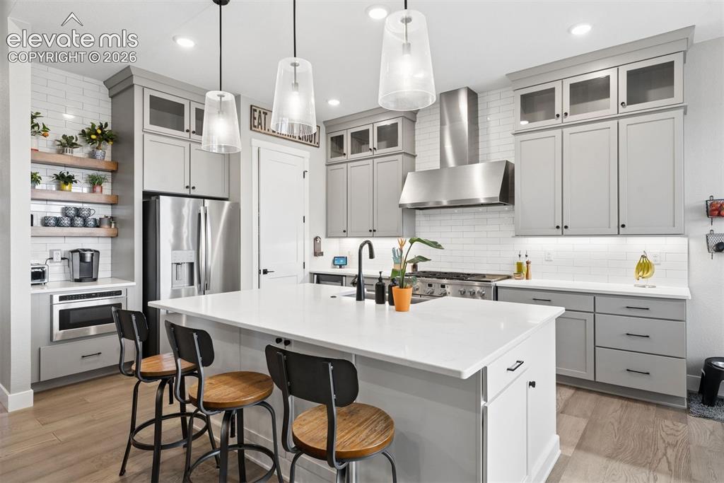 Image 13 of 47: Kitchen
