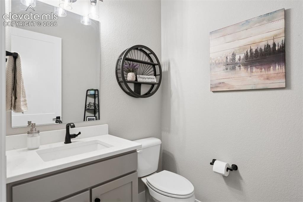 Image 29 of 47: Bathroom
