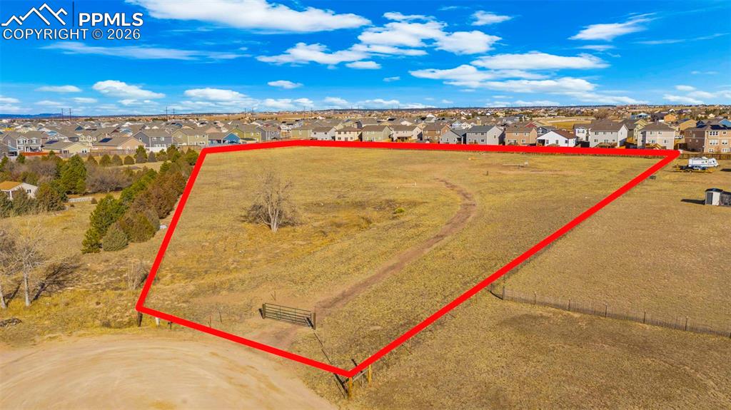 Image 4 of 23: Property Lines are Approximate and not a survey