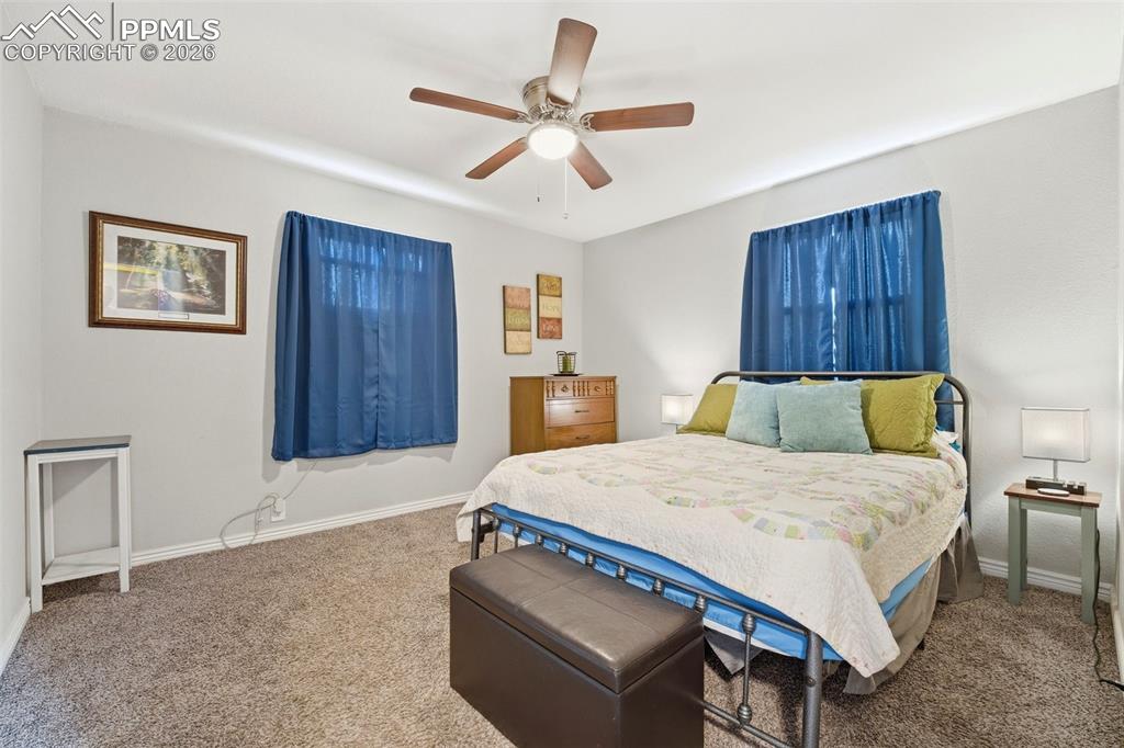 Image 16 of 37: Bedroom