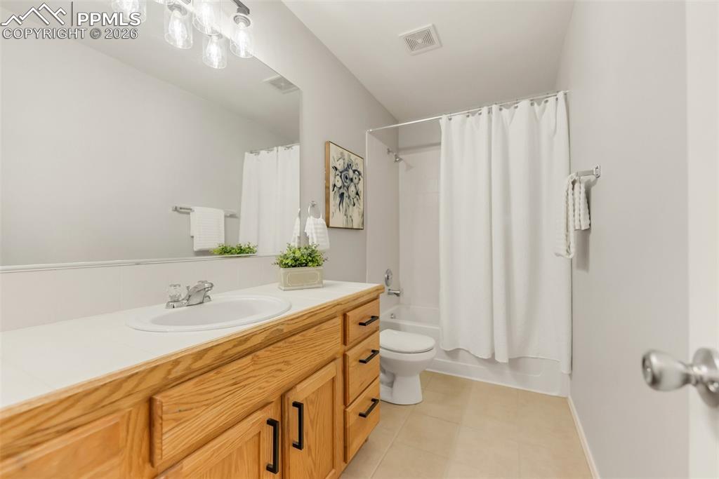 Image 39 of 43: Full Basement Bath