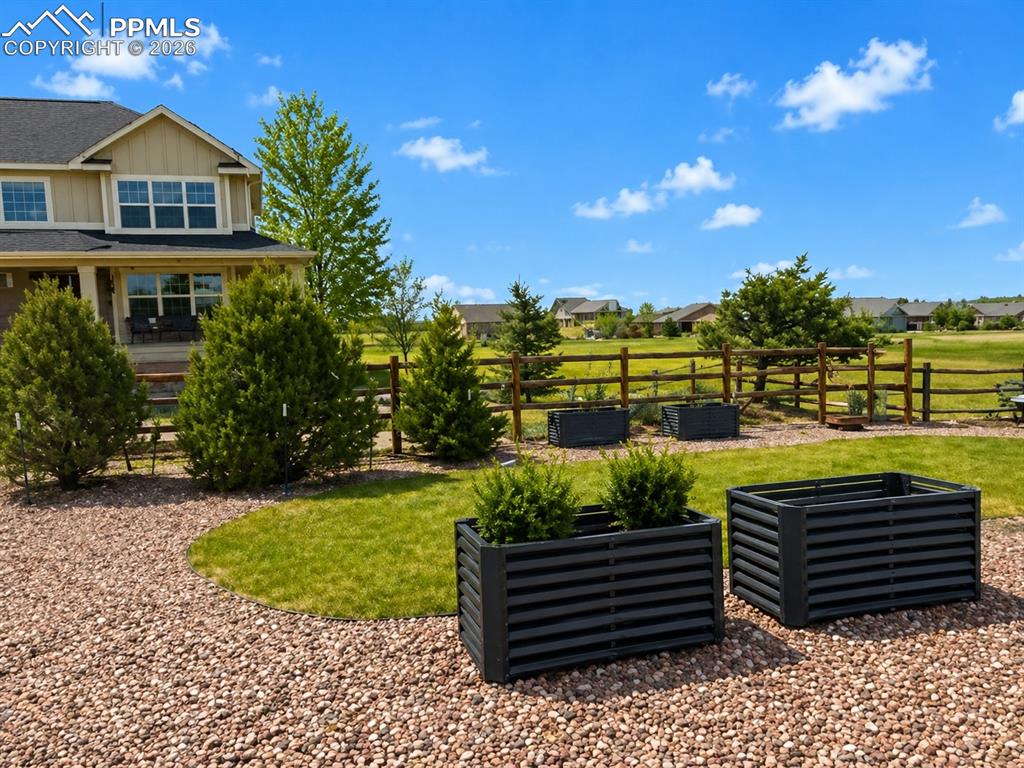 Image 42 of 43: Backyard View