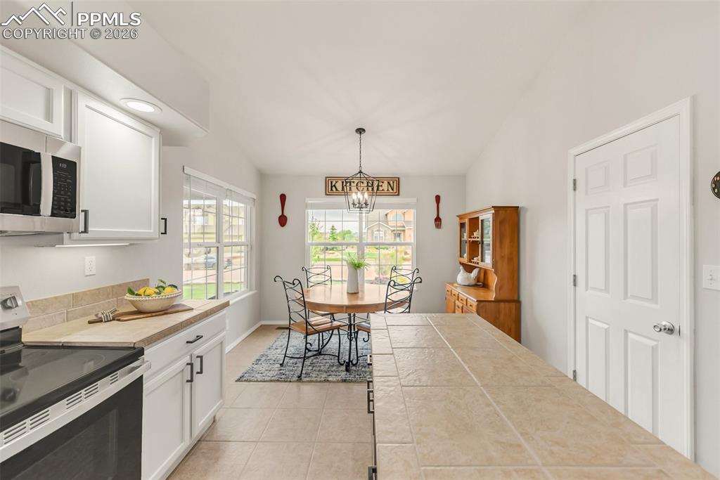 Image 7 of 43: Kitchen