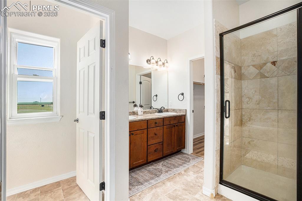 Image 19 of 25: Master Bathroom