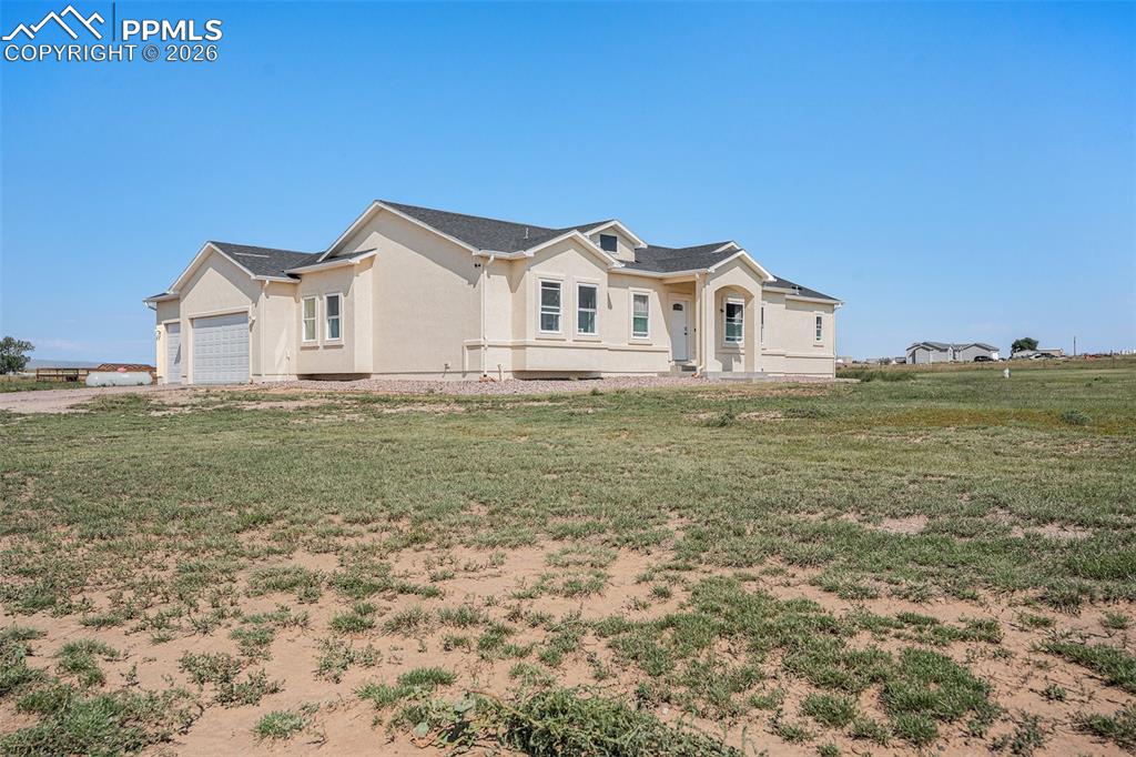 Image 4 of 25: Front of Structure