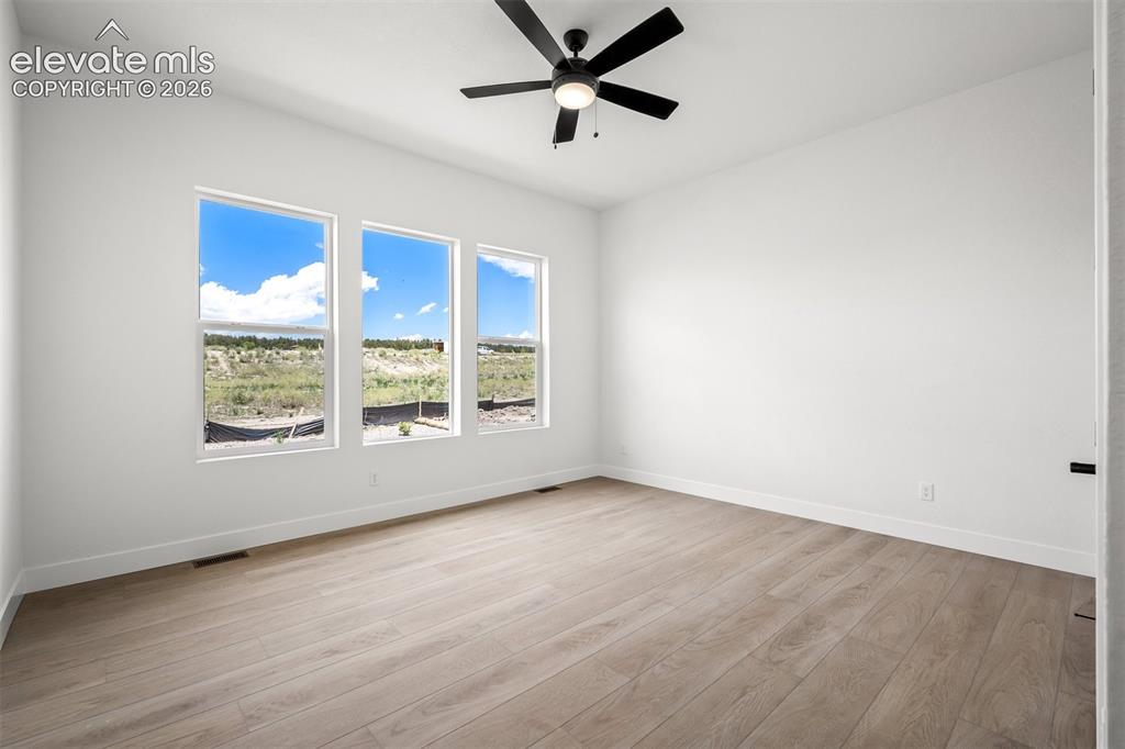Image 18 of 39: Master Bedroom
