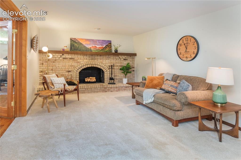 Image 14 of 50: Brand new carpet, plus interior ceiling and wall paint.