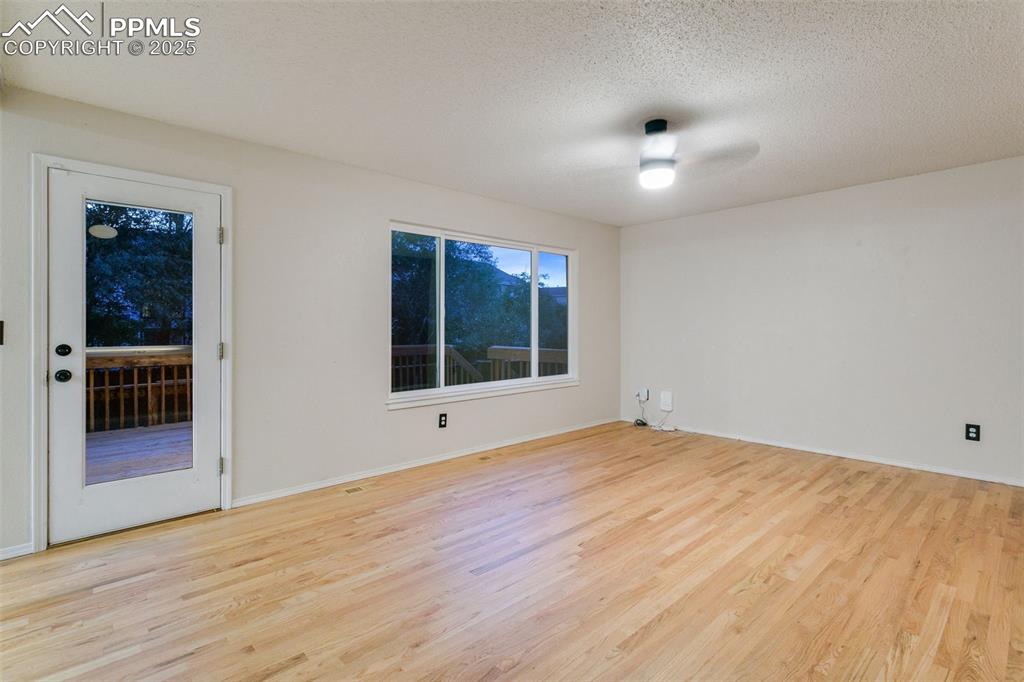 Image 20 of 50: Family Room