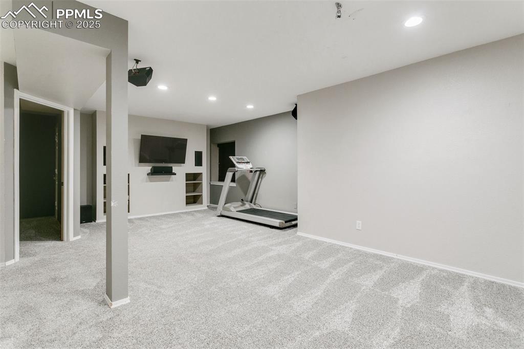 Image 40 of 50: Basement