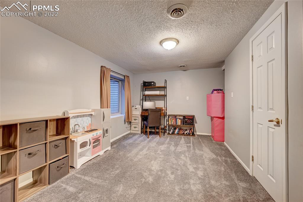 Listing 8236737, Image 29 of 35