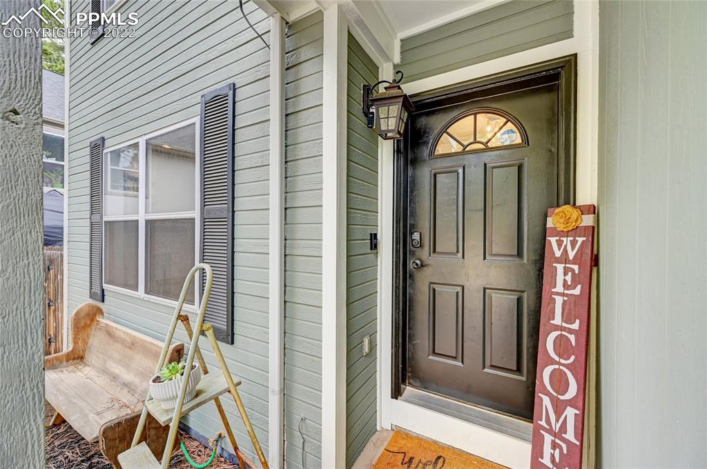 Listing 8236737, Image 3 of 35
