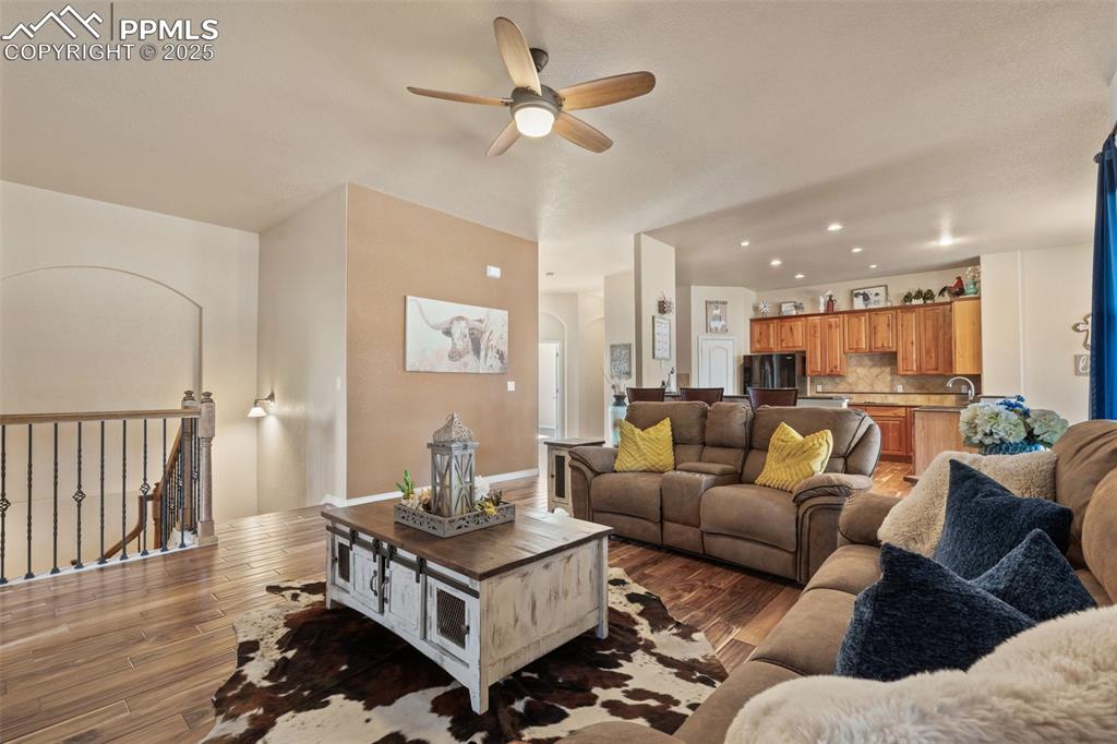 Image 11 of 50: Living Room