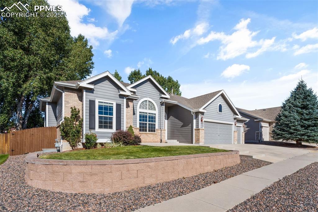 Image 3 of 50: Front of Structure