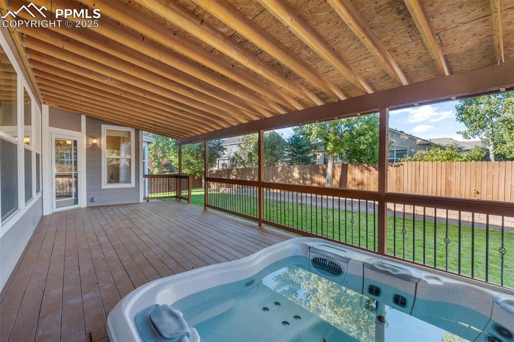 Image 48 of 50: Deck