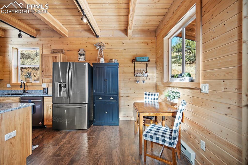 Image 11 of 49: No Description Available