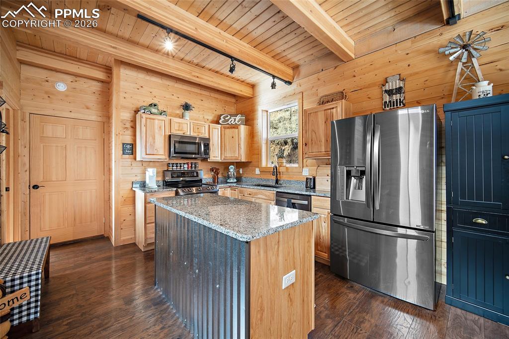 Image 12 of 49: No Description Available