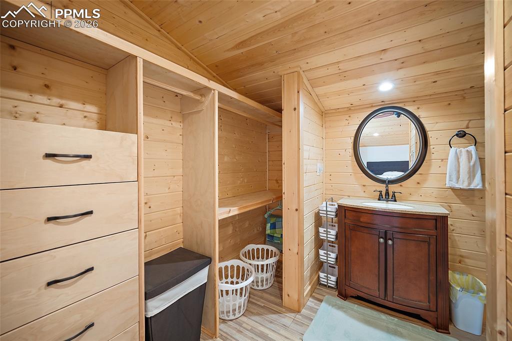 Image 26 of 49: No Description Available