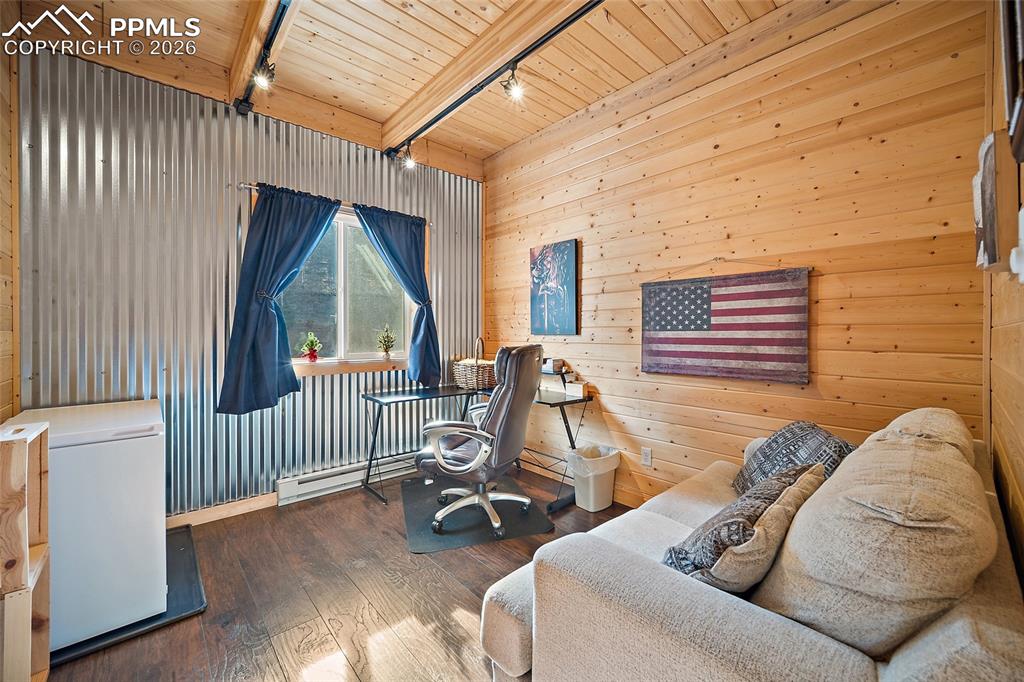 Image 28 of 49: No Description Available