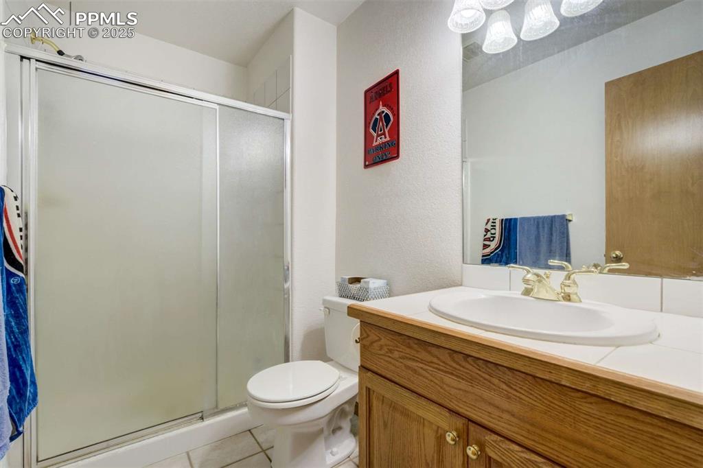 Image 43 of 49: Bathroom