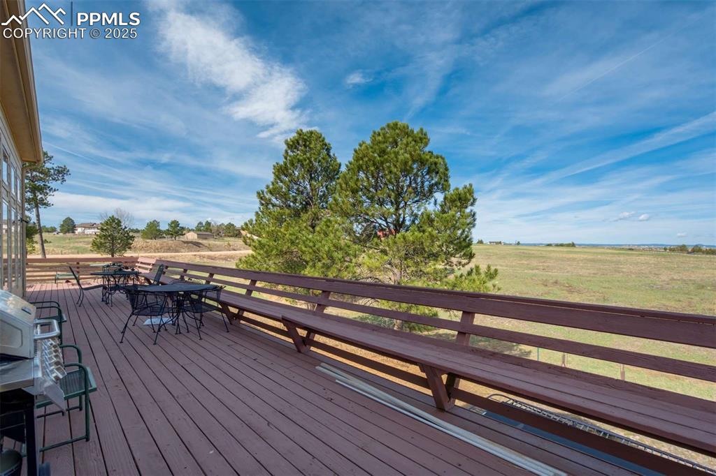 Image 45 of 49: Deck