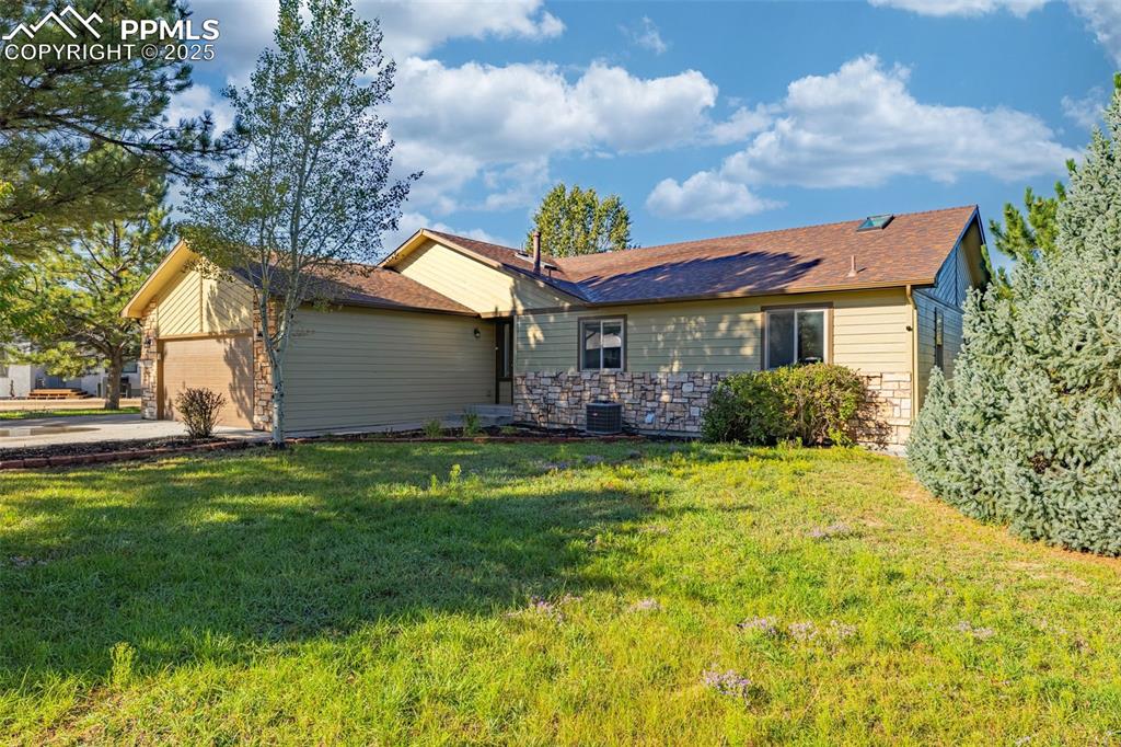 Image 2 of 42: Back of Structure