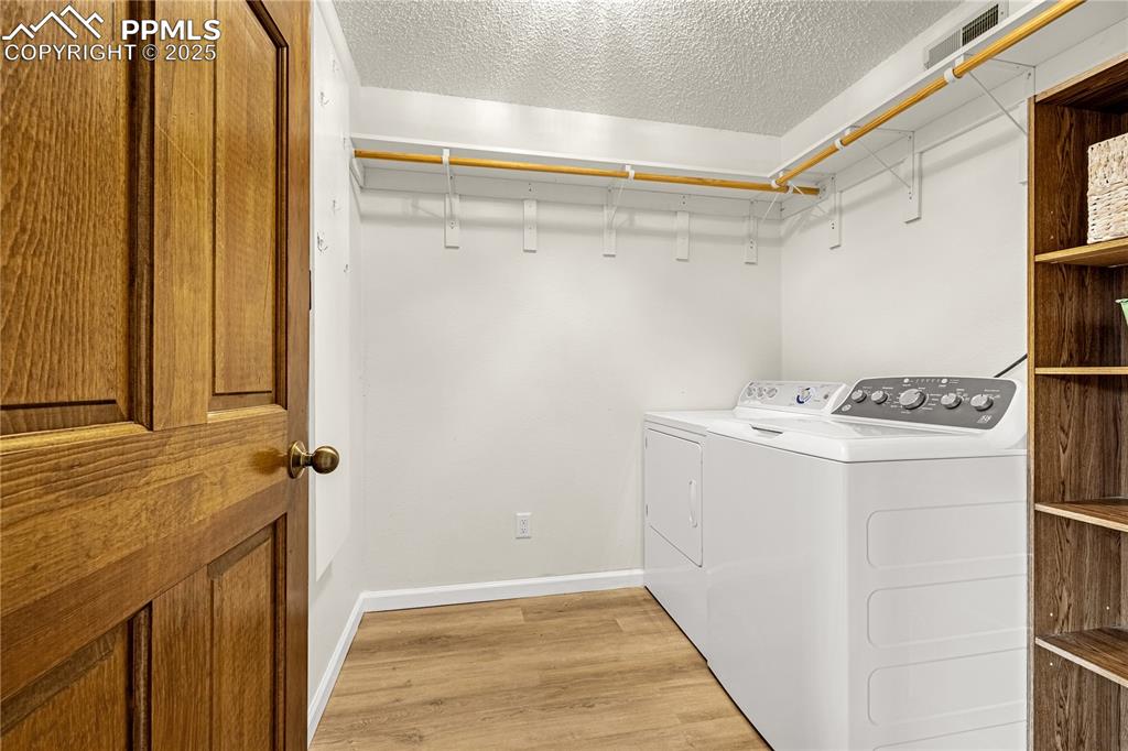 Image 22 of 42: Laundry