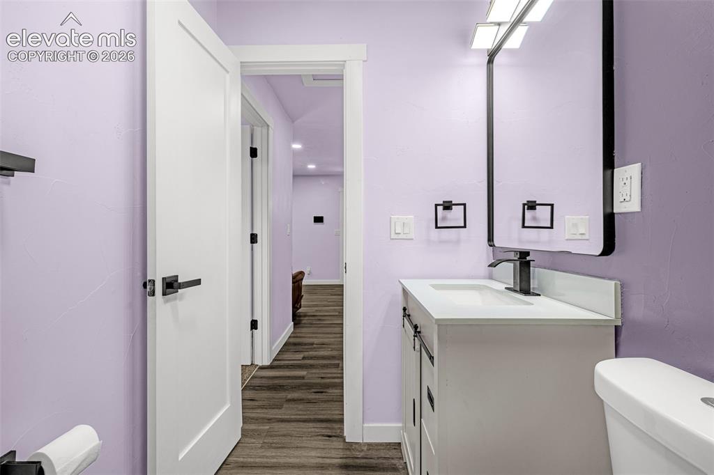 Image 16 of 39: Bathroom