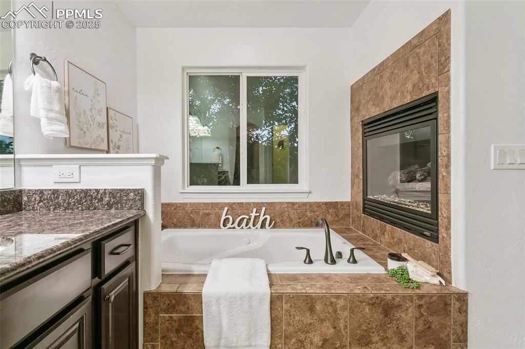 Image 27 of 43: Master Bathroom