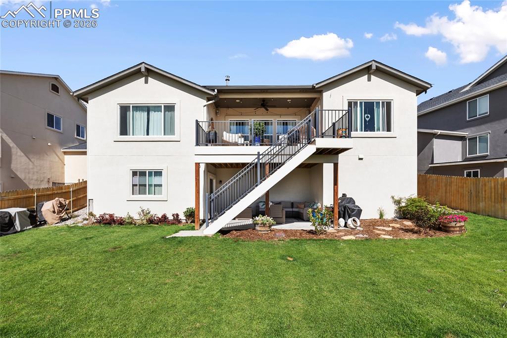 Image 42 of 47: Back of Structure