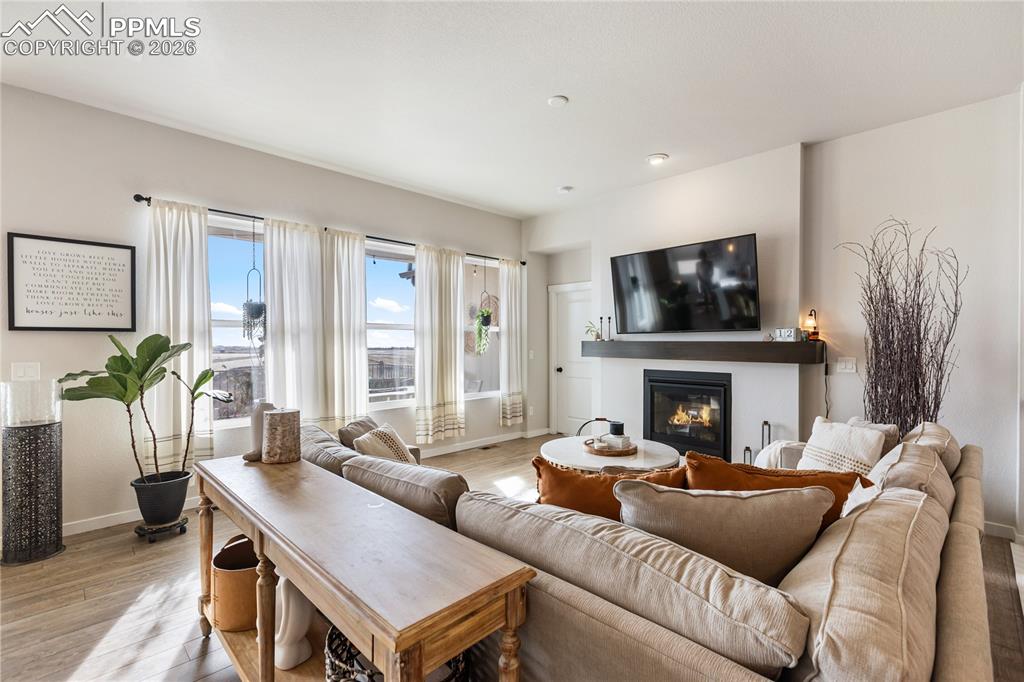 Image 6 of 47: Living Room