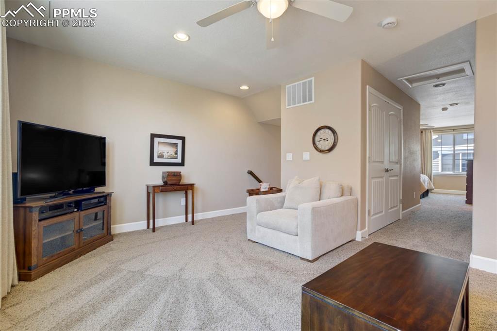 Image 38 of 48: Living Room