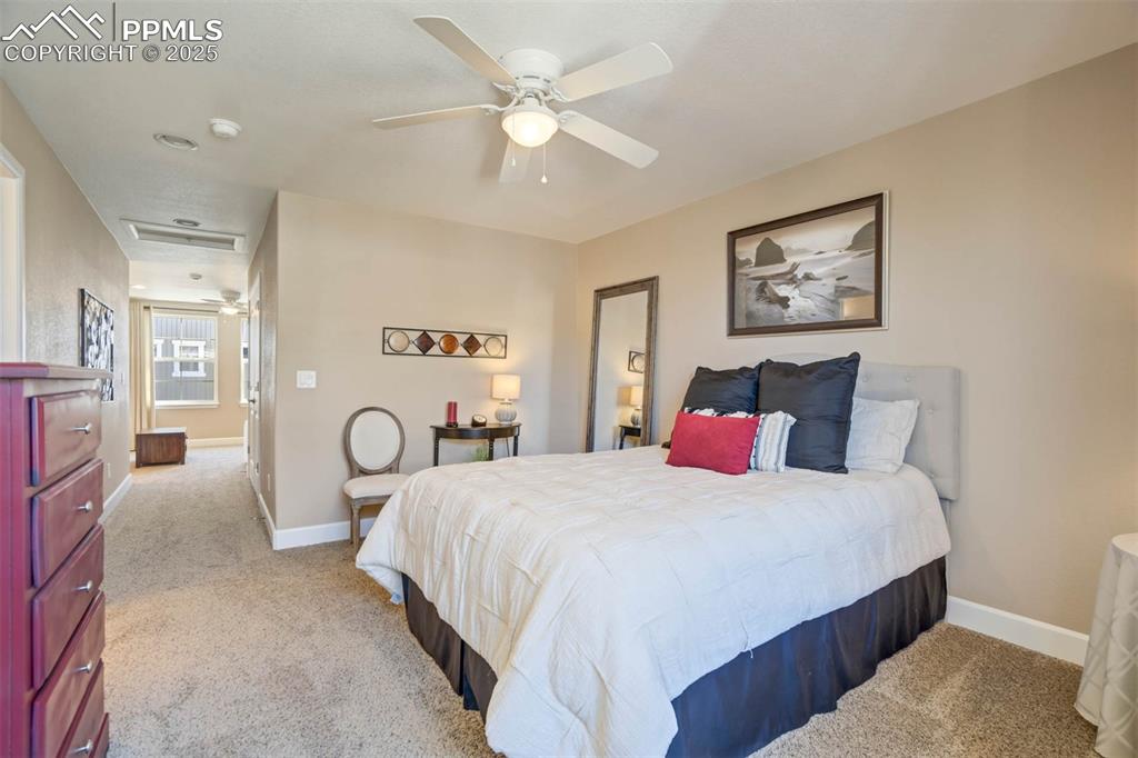 Image 43 of 48: Bedroom