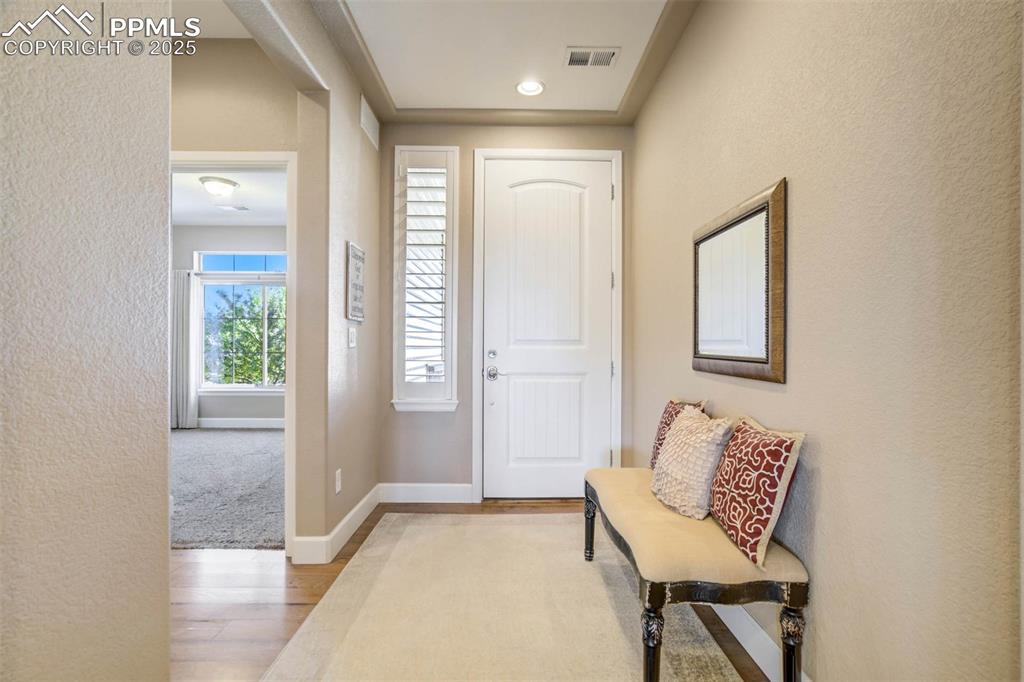 Image 5 of 48: Entry