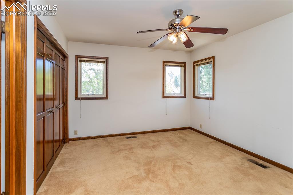 Image 27 of 43: Bedroom