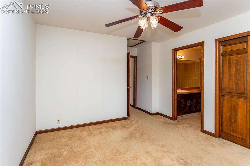 Image 28 of 43: Bedroom