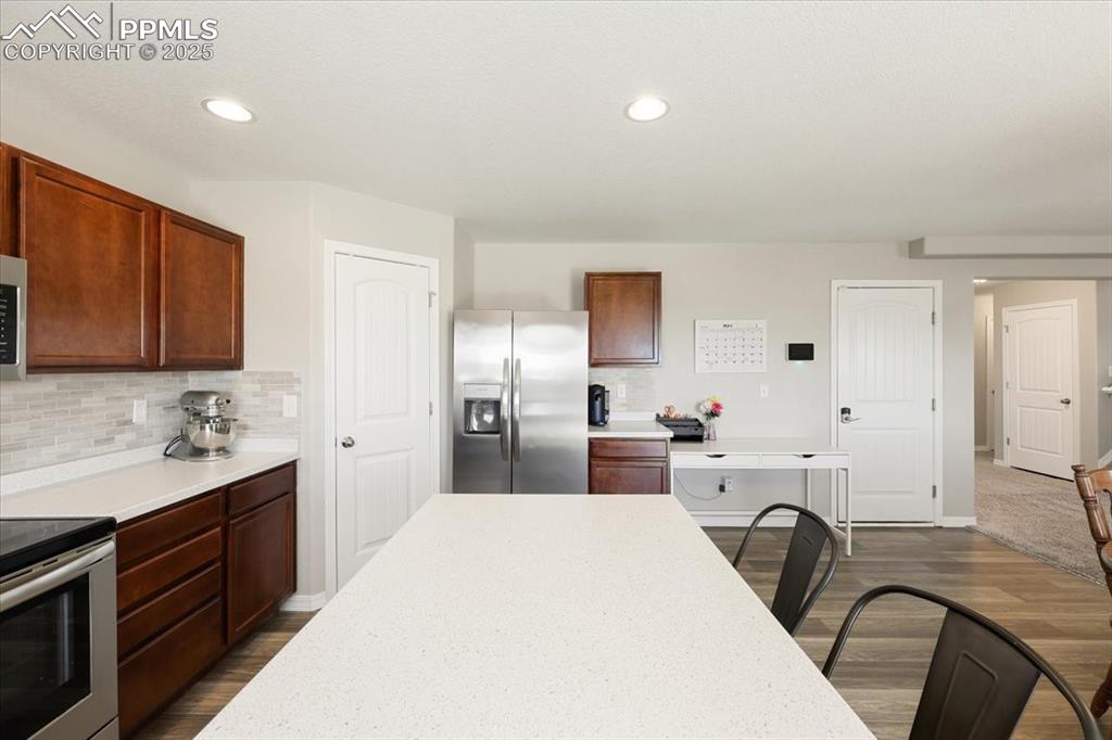 Image 9 of 43: Kitchen
