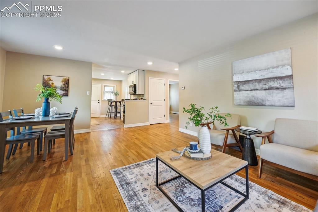 Image 5 of 31: Open concept floor plan.